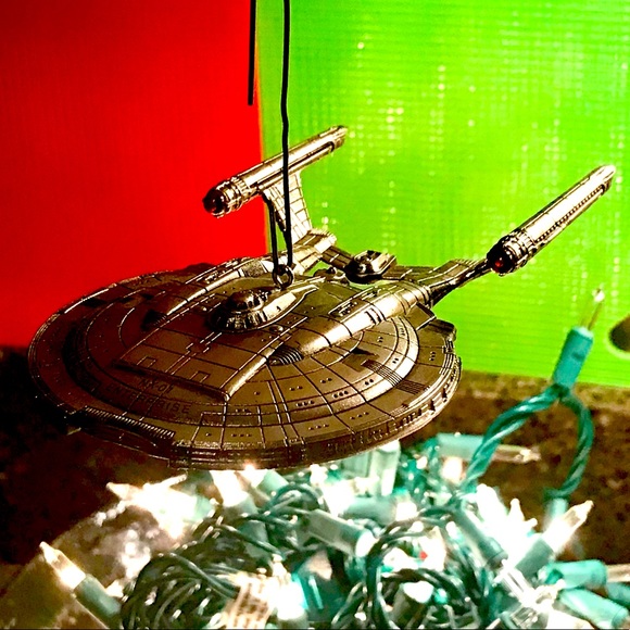 Set of 12 Vintage Hallmark Collectible StarTrek Ornaments - Picture 9 of 17